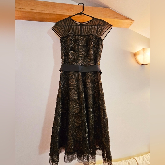 Tadashi Shoji Dresses & Skirts - Tadashi Shoji Floral Black Gold Midi Cocktail Dress Size 6